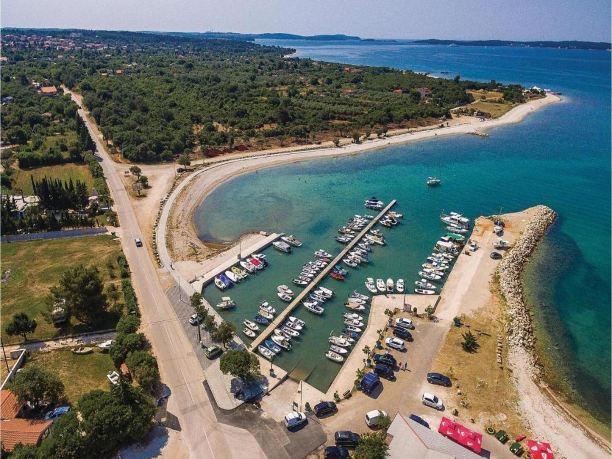 Spacious Holiday Home In Peroj With Private Pool Exterior foto